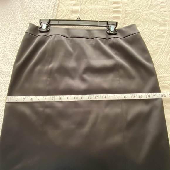 Alex Marie black skirt - Picture 4 of 7